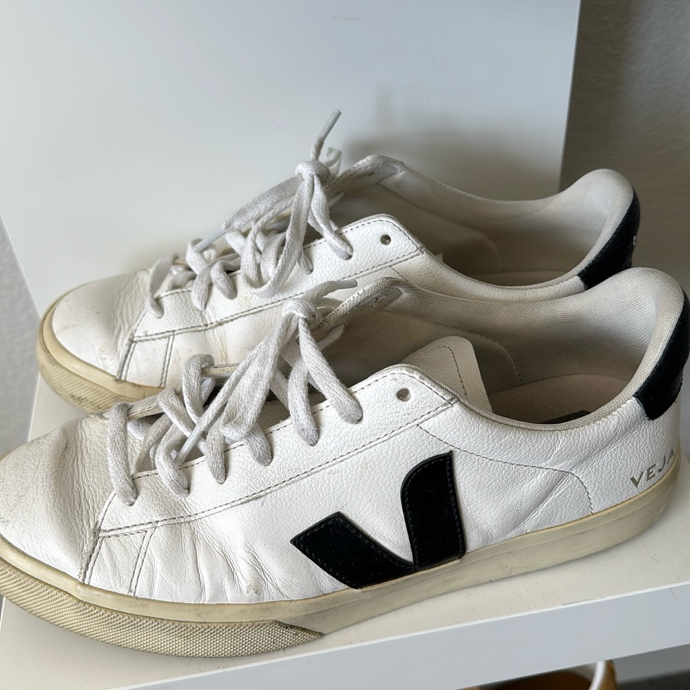 Veja Campo leather sneakers